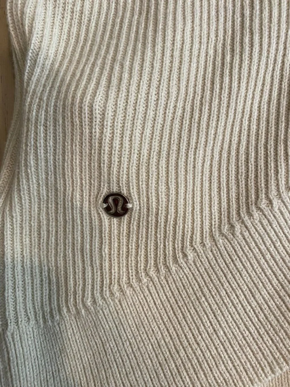 Lululemon Reversible Crossover Sweater Bone Rib Knit XS LUXE